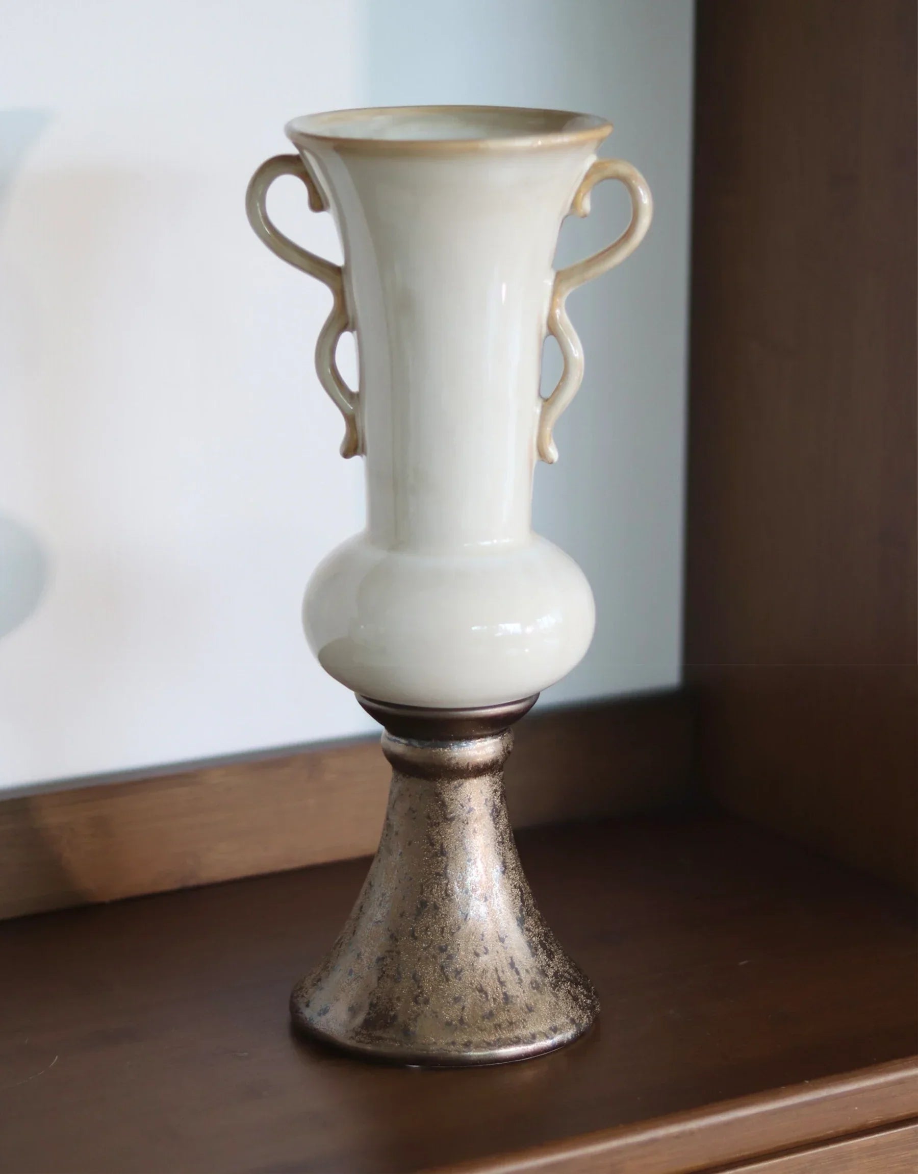 Dorennoa French Vintage Pedestal Ceramic Vase