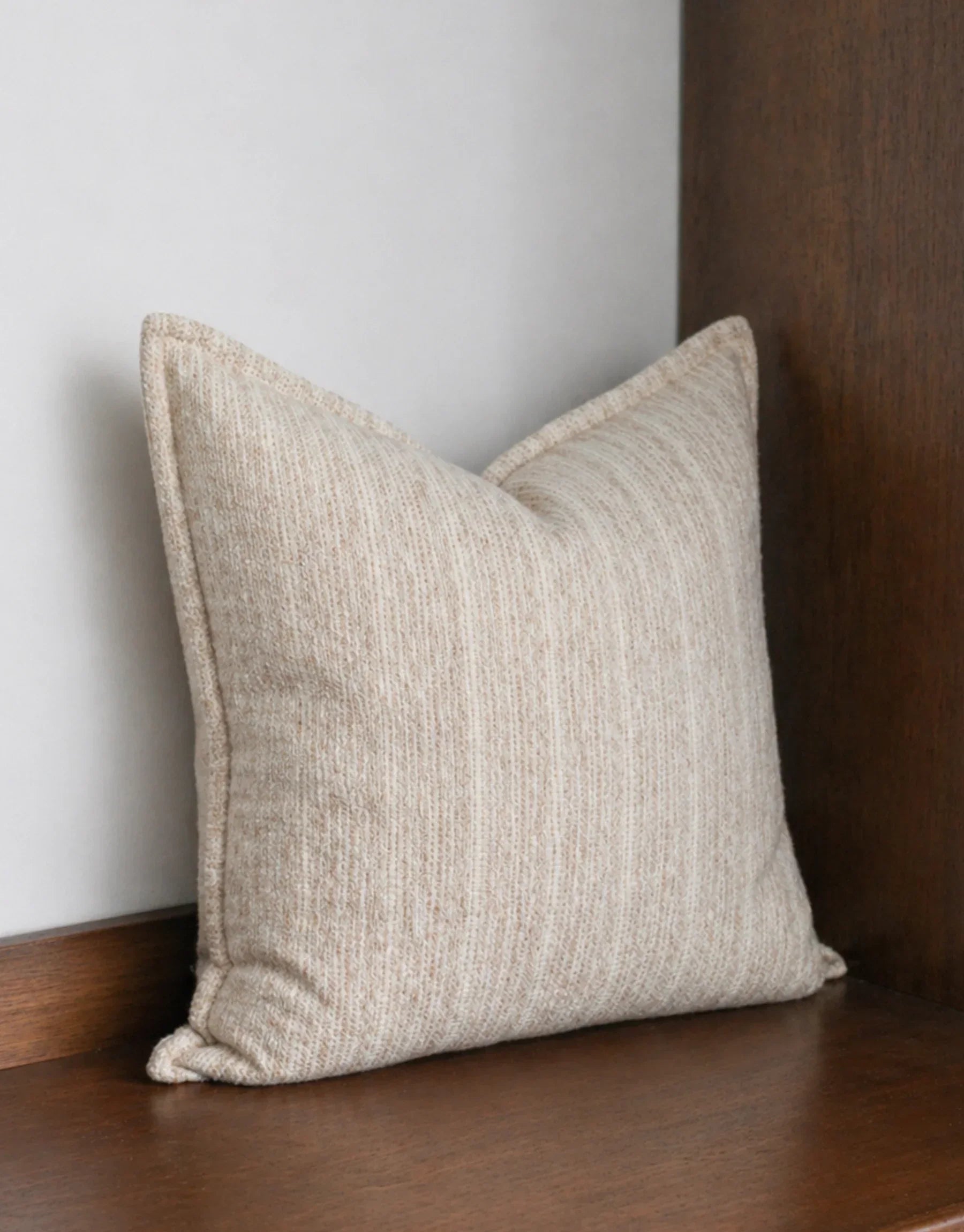 Leon Jacquard Blend Accent Pillow