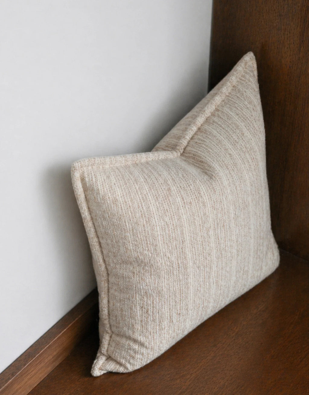 Leon Jacquard Blend Accent Pillow