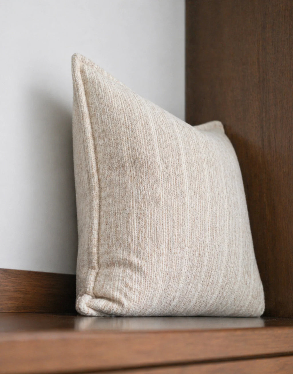 Leon Jacquard Blend Accent Pillow